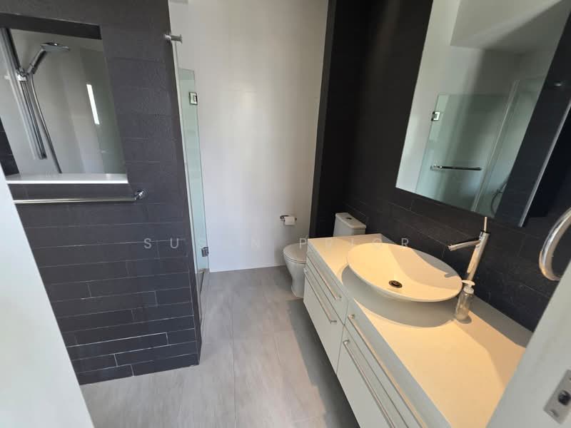 1 km To RGPS! 2+1 Greenwood Walkup, Hillcrest Road, Greenwood Avenue, Bukit Timah, 2 Bedrooms, 1,142 sqft, Walk-up Apartment For Sale, by Susan Prior, 500130218 - PropertyGuru.com.sg