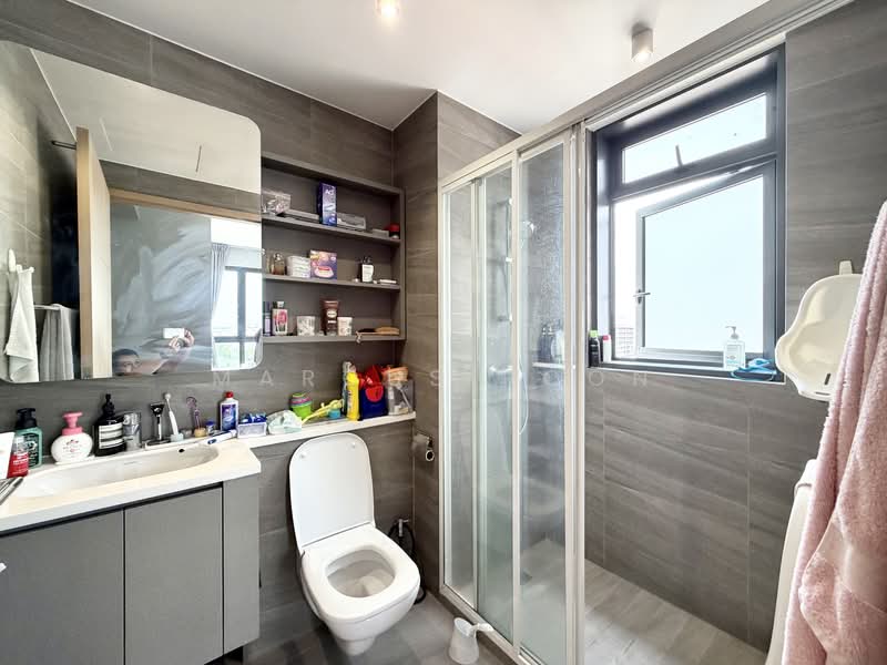 Hundred Palms Residences, 268 Yio Chu Kang Road, 3 Bedrooms, 883 sqft, Executive Condominium For Sale, by Marcus Poon, 500130225 - Bathroom - PropertyGuru.com.sg