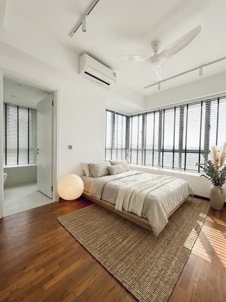 Kovan Residences, 5 Kovan Road, 4 Bedrooms, 1,765 sqft, Condominium For Rent, by Fidelia Yeo, 500130231 - Junior Master  - PropertyGuru.com.sg