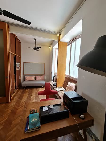 Tiong Bahru Unique 2 Bed 1 Bath, Chay Yan Street, Yong Siak Street, 2 Bedrooms, 1,090 sqft, Conservation House For Rent, by Susan Prior, 500130235 - PropertyGuru.com.sg