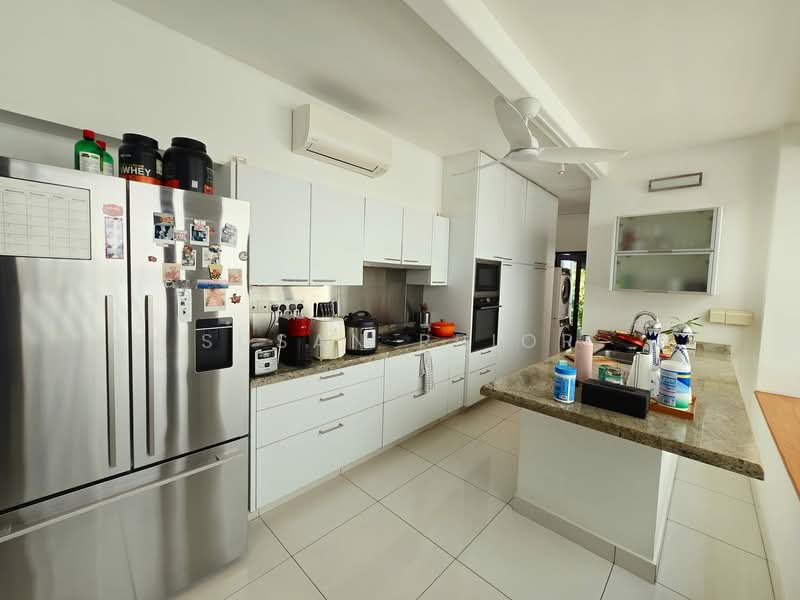 Amazing Emerald 3+1 Duplex, Emerald Hill Road, 4 Bedrooms, 2,657 sqft, Conservation House For Rent, by Susan Prior, 500130239 - PropertyGuru.com.sg