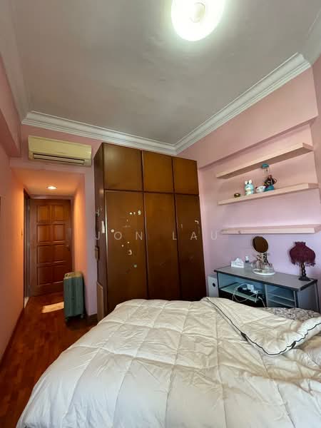 Simsville, 2 Geylang East Avenue 2, 3 Bedrooms, 1,238 sqft, Condominium For Sale, by Jon Lau, 500130253 - Bedroom - PropertyGuru.com.sg