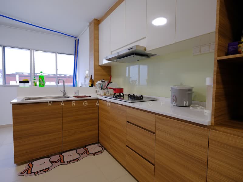 11 Eunos Crescent, 11 Eunos Crescent, 3 Bedrooms, 980 sqft, HDB Flat For Sale, by Margaret Chan, 500130257 - Kitchen - PropertyGuru.com.sg