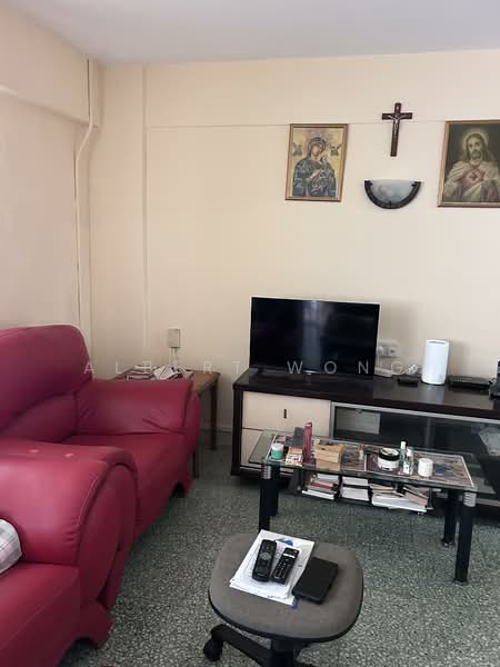 9 Holland Avenue, 9 Holland Avenue, Room Rental, 120 sqft, HDB Flat For Rent, by Albert Wong, 500130259 - Living Room - PropertyGuru.com.sg