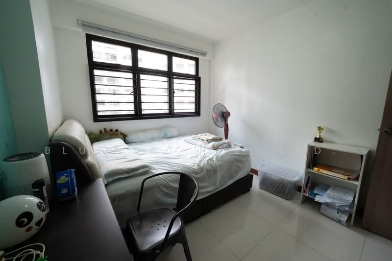 817B Keat Hong Link, 817B Keat Hong Link, 3 Bedrooms, 1,205 sqft, HDB Flat For Sale, by KENNETH CHUA, 500130261 - Bedroom - PropertyGuru.com.sg