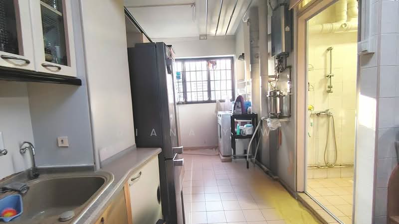 279 Toh Guan Road, 279 Toh Guan Road, 3 Bedrooms, 1,076 sqft, HDB Flat For Sale, by Diana Yow, 500130290 - Kitchen - PropertyGuru.com.sg