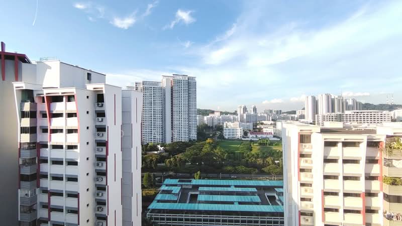 279 Toh Guan Road, 279 Toh Guan Road, 3 Bedrooms, 1,076 sqft, HDB Flat For Sale, by Diana Yow, 500130290 - Exterior - PropertyGuru.com.sg