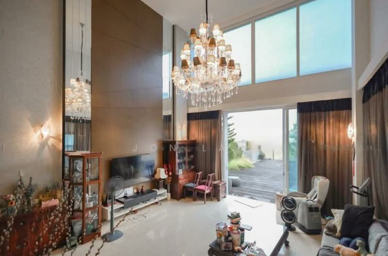 Bungalow by the Sea @ Wak Hassan, Wak Hassan, 8 Bedrooms, 8,442 sqft, Bungalow House For Sale, by Jon Lau, 500130297 - Living Room - PropertyGuru.com.sg