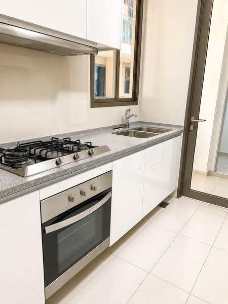 Kovan Regency, 40 Kovan Rise, 3 Bedrooms, 1,055 sqft, Condominium For Rent, by Wang JC, 500130300 - Kitchen - PropertyGuru.com.sg