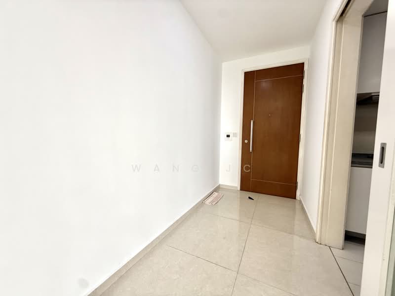 Kovan Regency, 40 Kovan Rise, 3 Bedrooms, 1,055 sqft, Condominium For Rent, by Wang JC, 500130300 - Entrance - PropertyGuru.com.sg