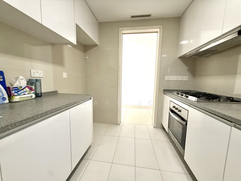 Kovan Regency, 40 Kovan Rise, 3 Bedrooms, 1,055 sqft, Condominium For Rent, by Wang JC, 500130300 - Kitchen - PropertyGuru.com.sg