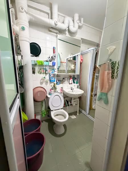 506 Pasir Ris Street 52, 506 Pasir Ris Street 52, 4 Bedrooms, 1,571 sqft, HDB Flat For Sale, by Derek Ong, 500130304 - Bathroom - PropertyGuru.com.sg