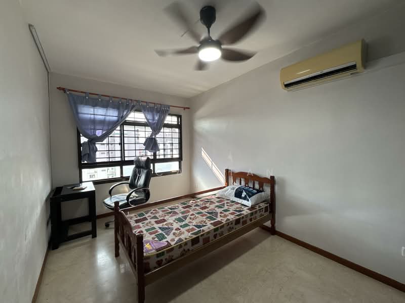 627 Jurong West Street 65, 627 Jurong West Street 65, 3 Bedrooms, 1,399 sqft, HDB Flat For Rent, by Lucas Tan, 500130314 - Bedroom - PropertyGuru.com.sg