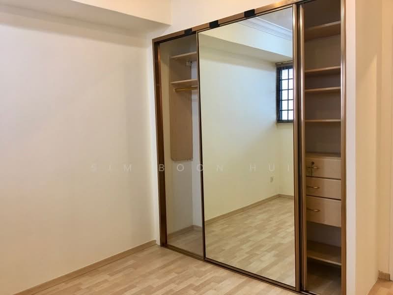 International Plaza, 10 Anson Road, 2 Bedrooms, 1,033 sqft, Apartment For Sale, by Sim Boon Hui, 500130315 - PropertyGuru.com.sg