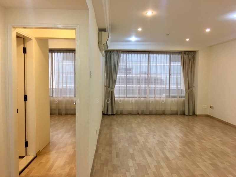 International Plaza, 10 Anson Road, 2 Bedrooms, 1,033 sqft, Apartment For Sale, by Sim Boon Hui, 500130315 - PropertyGuru.com.sg