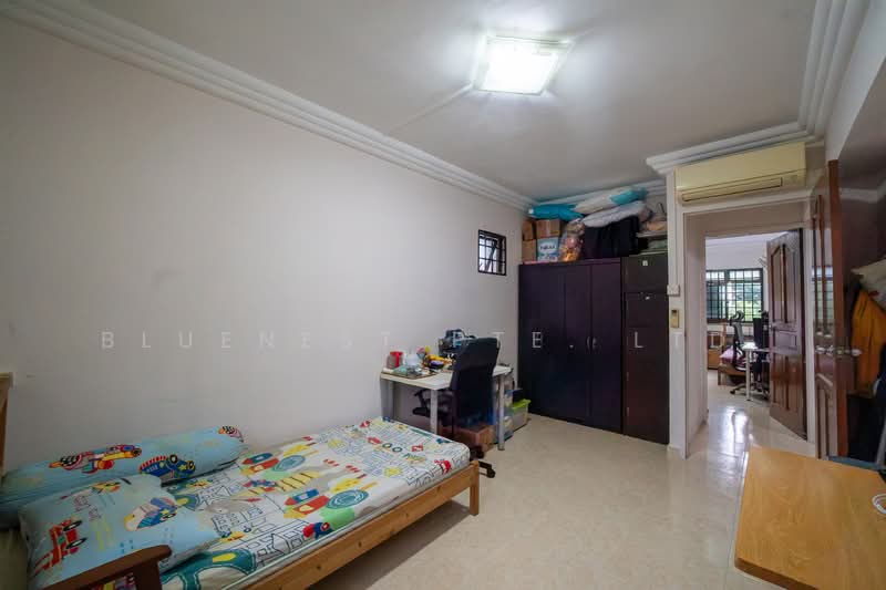 639 Woodlands Ring Road, 639 Woodlands Ring Road, 4 Bedrooms, 1,302 sqft, HDB Flat For Sale, by KENNETH CHUA, 500130316 - Bedroom - PropertyGuru.com.sg