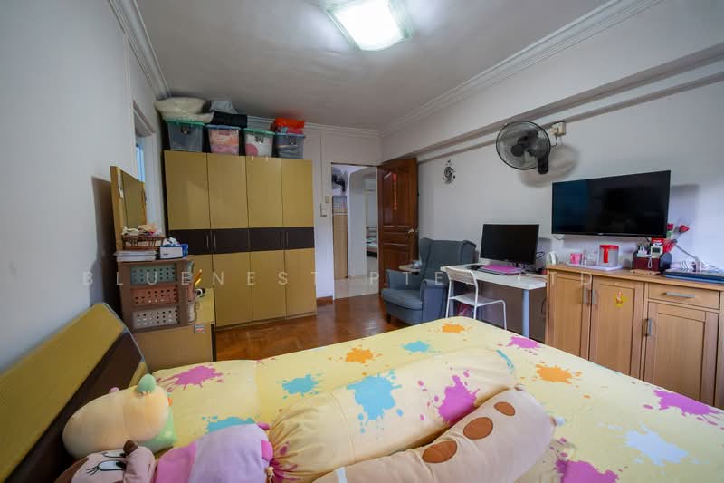 639 Woodlands Ring Road, 639 Woodlands Ring Road, 4 Bedrooms, 1,302 sqft, HDB Flat For Sale, by KENNETH CHUA, 500130316 - Bedroom - PropertyGuru.com.sg