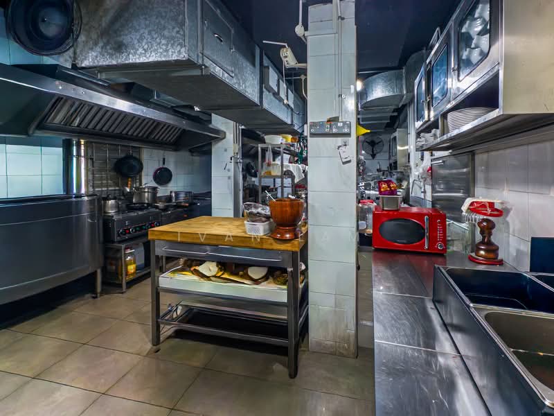 94 Lorong 4 Toa Payoh, , 2,228 sqft, Shop / Shophouse For Rent, by Ivan Lam, 500130319 - Kitchen - CommercialGuru.com.sg