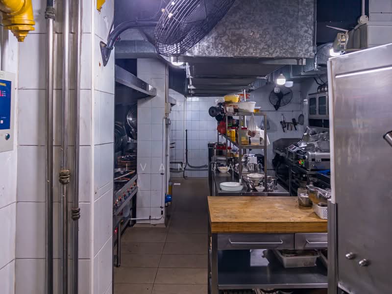 94 Lorong 4 Toa Payoh, , 2,228 sqft, Shop / Shophouse For Rent, by Ivan Lam, 500130319 - Kitchen - CommercialGuru.com.sg