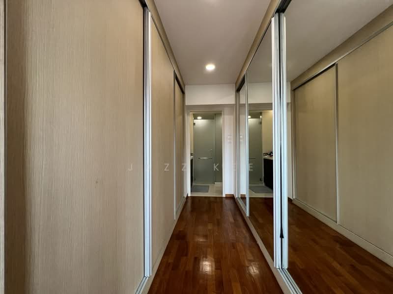 East View Garden, Jalan Pergam, 7 Bedrooms, 4,500 sqft, Terraced House For Rent, by Jazz Kee, 500130328 - Corridor - PropertyGuru.com.sg