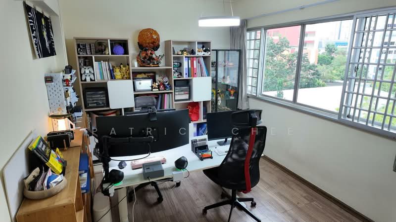 165 Bukit Batok West Avenue 8, 165 Bukit Batok West Avenue 8, 3 Bedrooms, 1,119 sqft, HDB Flat For Sale, by Patrick Chee, 500130329 - Study - PropertyGuru.com.sg