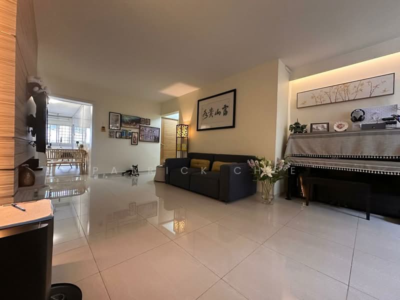 165 Bukit Batok West Avenue 8, 165 Bukit Batok West Avenue 8, 3 Bedrooms, 1,119 sqft, HDB Flat For Sale, by Patrick Chee, 500130329 - Living Room - PropertyGuru.com.sg