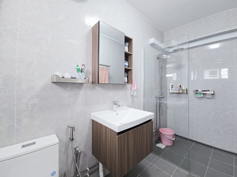 553 Choa Chu Kang North 6, 553 Choa Chu Kang North 6, 4 Bedrooms, 1,572 sqft, HDB Flat For Sale, by Idy Tee, 500130349 - Bathroom - PropertyGuru.com.sg