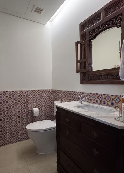 Namly Garden/ Namly Estate/ Shamrock Park, Namly Garden, 4 Bedrooms, 3,700 sqft, Detached House For Rent, by Linda Lee, 500130355 - Bathroom - PropertyGuru.com.sg