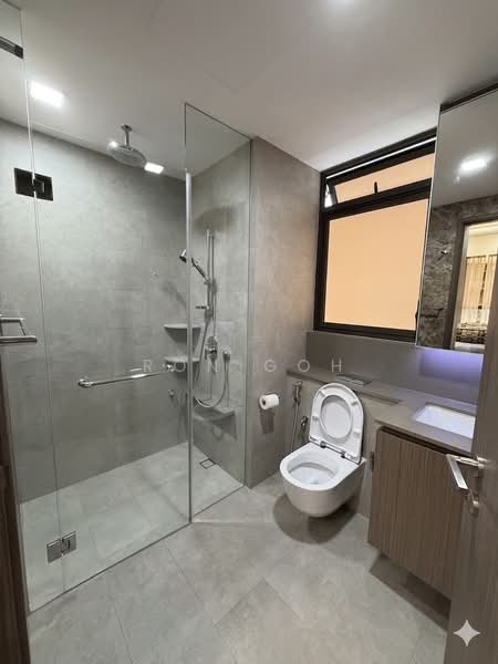 Seaside Residences, 12 Siglap Link, 3 Bedrooms, 1,087 sqft, Apartment For Rent, by Ron Goh, 500130366 - Bathroom - PropertyGuru.com.sg