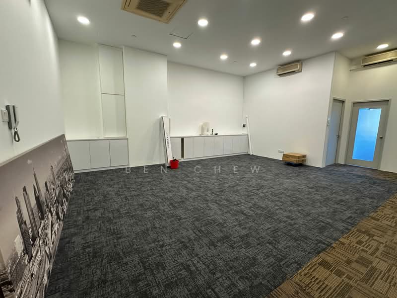 Tradehub 21, 18 Boon Lay Way, 1,400 sqft, Light Industrial (B1) For Rent, by Ben Chew, 500130370 - Interior - CommercialGuru.com.sg