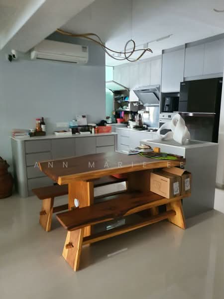 349 Tampines Street 33, 349 Tampines Street 33, Room Rental, 200 sqft, HDB Flat For Rent, by Ann Marie Ee, 500130371 - Kitchen - PropertyGuru.com.sg