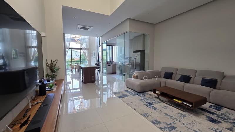 3 years old! Like New! 4 storeys Terrace with lift! 5brs Ensuite! Great Efficient Design and Layout!, Da Sliva Lane, 5 Bedrooms, 6,987 sqft, Terraced House For Sale, by Joel Choy, 500130375 - Living Room - PropertyGuru.com.sg
