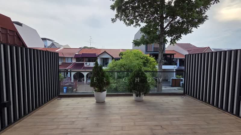 3 years old! Like New! 4 storeys Terrace with lift! 5brs Ensuite! Great Efficient Design and Layout!, Da Sliva Lane, 5 Bedrooms, 6,987 sqft, Terraced House For Sale, by Joel Choy, 500130375 - Balcony - PropertyGuru.com.sg