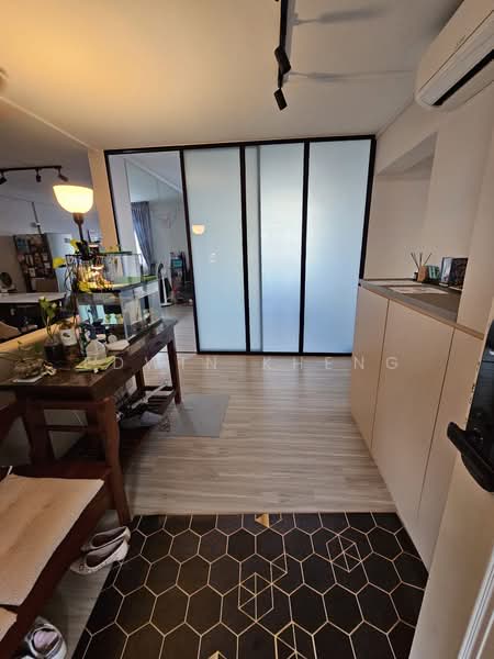 157 Bedok South Avenue 3, 157 Bedok South Avenue 3, Room Rental, 120 sqft, HDB Flat For Rent, by Edwin Kheng, 500130377 - Interior - PropertyGuru.com.sg