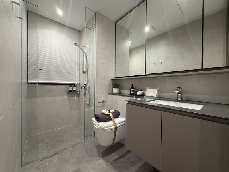 Norwood Grand, 10 Champions Way, 4 Bedrooms, 1,313 sqft, Condominium For Sale, by Yibing Tan, 500130386 - Bathroom - PropertyGuru.com.sg
