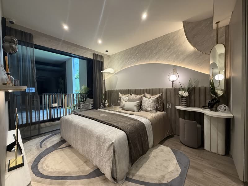 Norwood Grand, 10 Champions Way, 4 Bedrooms, 1,313 sqft, Condominium For Sale, by Yibing Tan, 500130386 - Master bedroom - PropertyGuru.com.sg