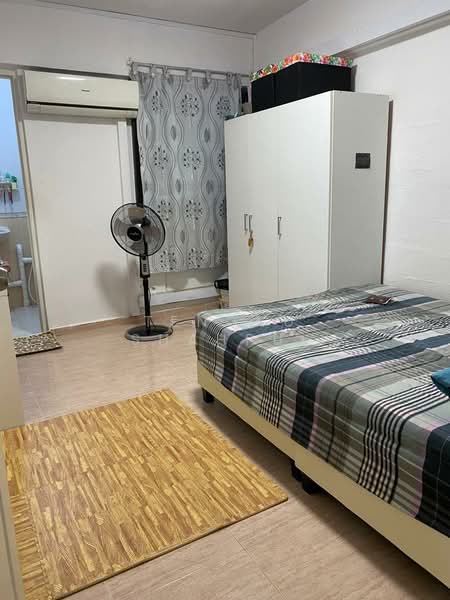 105 Clementi Street 12, 105 Clementi Street 12, 2 Bedrooms, 721 sqft, HDB Flat For Rent, by TENGKU SHAHRUL, 500130398 - Bedroom - PropertyGuru.com.sg