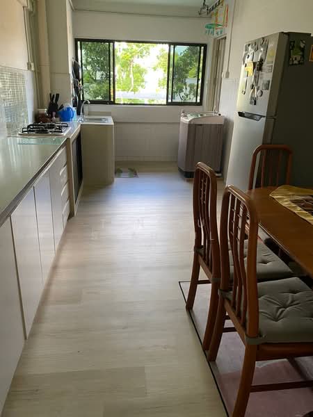 105 Clementi Street 12, 105 Clementi Street 12, 2 Bedrooms, 721 sqft, HDB Flat For Rent, by TENGKU SHAHRUL, 500130398 - Kitchen - PropertyGuru.com.sg