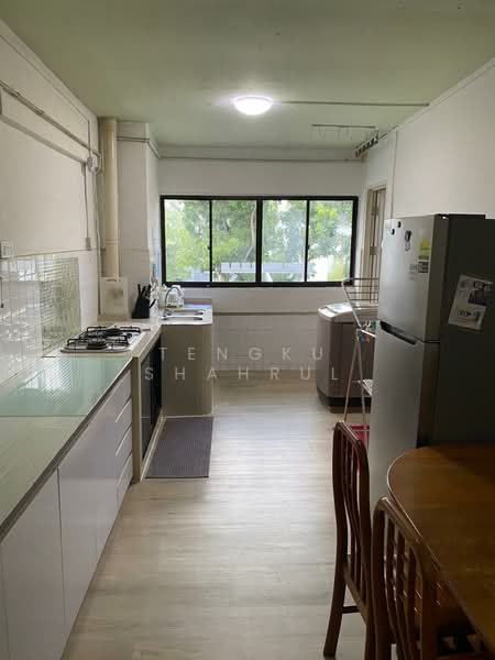 105 Clementi Street 12, 105 Clementi Street 12, 2 Bedrooms, 721 sqft, HDB Flat For Rent, by TENGKU SHAHRUL, 500130398 - Kitchen - PropertyGuru.com.sg