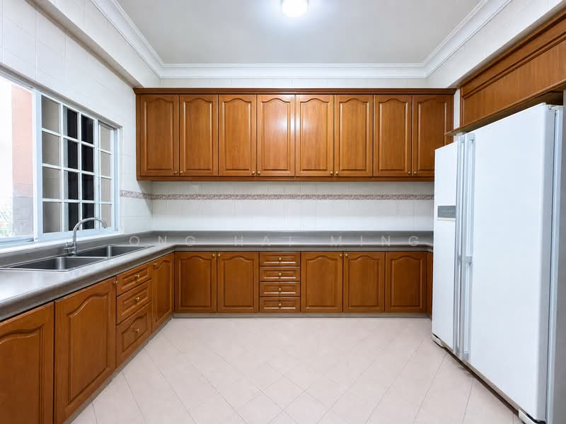 Opera Estate, Carmen Street/Tosca Street/Lakme Street, 6 Bedrooms, 4,200 sqft, Semi-Detached House For Sale, by Ong Hai Ming, 500130399 - Kitchen - PropertyGuru.com.sg