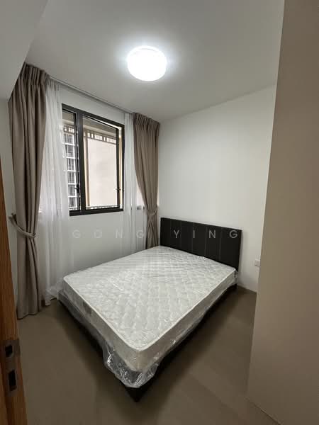 Penrose, 20 Sims Drive, 2 Bedrooms, 710 sqft, Condominium For Rent, by Gong Ying, 500130400 - Bedroom - PropertyGuru.com.sg