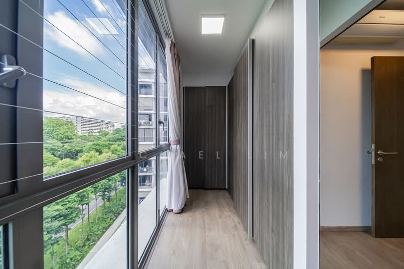The Visionaire, 170 Canberra Drive, 4 Bedrooms, 1,313 sqft, Executive Condominium For Sale, by Michael Lim, 500130406 - Master Wardrobe - PropertyGuru.com.sg