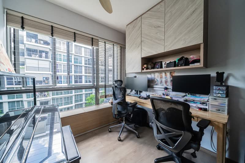 The Visionaire, 170 Canberra Drive, 4 Bedrooms, 1,313 sqft, Executive Condominium For Sale, by Michael Lim, 500130406 - Common Room 2 / Study - PropertyGuru.com.sg