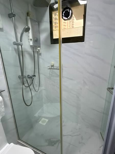 131B Kim Tian Road, 131B Kim Tian Road, 3 Bedrooms, 980 sqft, HDB Flat For Rent, by Kelly Tay Kailin 郑凯琳, 500130407 - Bathroom - PropertyGuru.com.sg