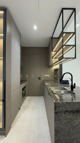 Perfect Ten, 323 Bukit Timah Road, 2 Bedrooms, 786 sqft, Condominium For Rent, by Ray Tan, 500130410 - Kitchen - PropertyGuru.com.sg