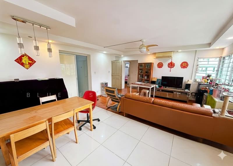 40 Jalan Rumah Tinggi, 40 Jalan Rumah Tinggi, 3 Bedrooms, 1,065 sqft, HDB Flat For Sale, by KENNETH CHUA, 500130418 - Living Room - PropertyGuru.com.sg