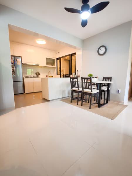 467A Bukit Batok West Avenue 9, 467A Bukit Batok West Avenue 9, 3 Bedrooms, 1,001 sqft, HDB Flat For Sale, by Elfi Muni, 500130420 - Kitchen - PropertyGuru.com.sg