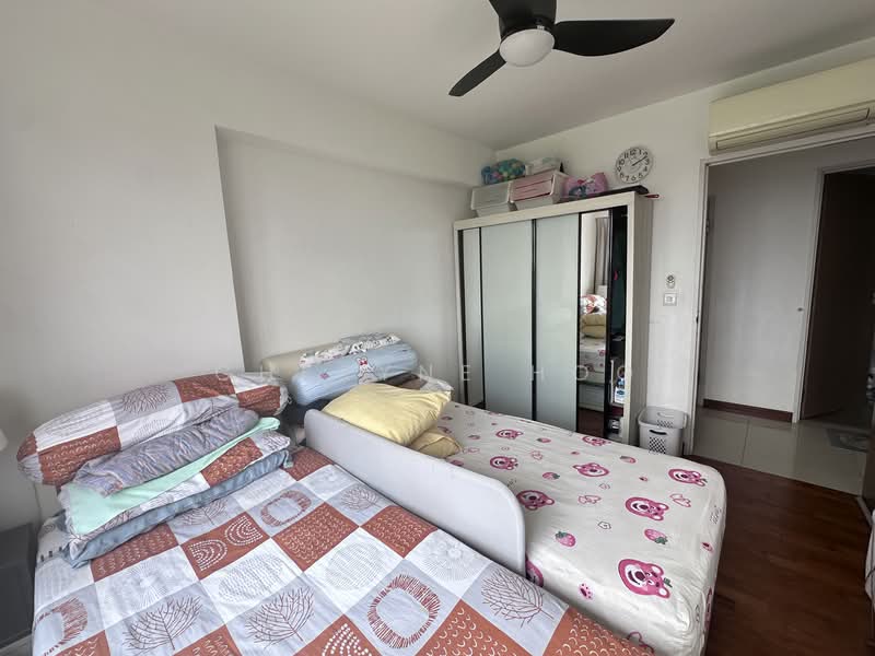 679A Punggol Drive, 679A Punggol Drive, 3 Bedrooms, 1,001 sqft, HDB Flat For Sale, by Cheryne Hoo, 500130424 - Bedroom - PropertyGuru.com.sg