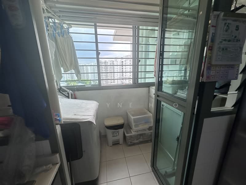679A Punggol Drive, 679A Punggol Drive, 3 Bedrooms, 1,001 sqft, HDB Flat For Sale, by Cheryne Hoo, 500130424 - Balcony - PropertyGuru.com.sg