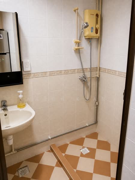 306C Anchorvale Link, 306C Anchorvale Link, Room Rental, 130 sqft, HDB Flat For Rent, by Aaron Kuan, 500130460 - Bathroom - PropertyGuru.com.sg